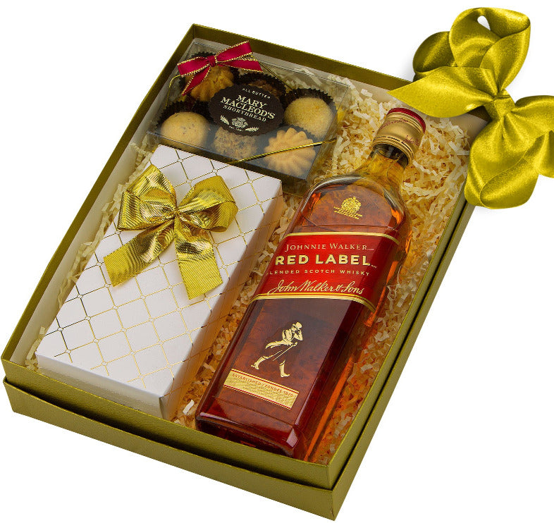 GIFT BOX WITH JOHNNIE WALKER WHISKY, BELGIAN TRUFFLES AND HAND MADE SHORTBREAD